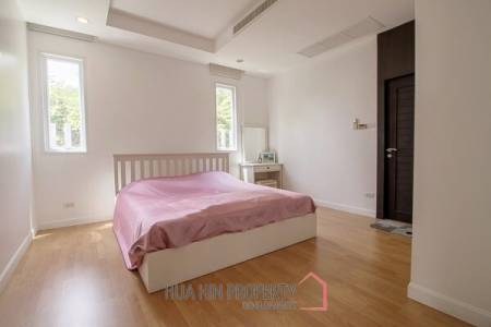 Modern 3 Bedroom Villa