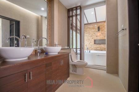 Modern 3 Bedroom Villa