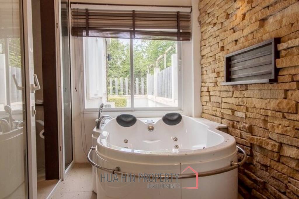 Modern 3 Bedroom Villa