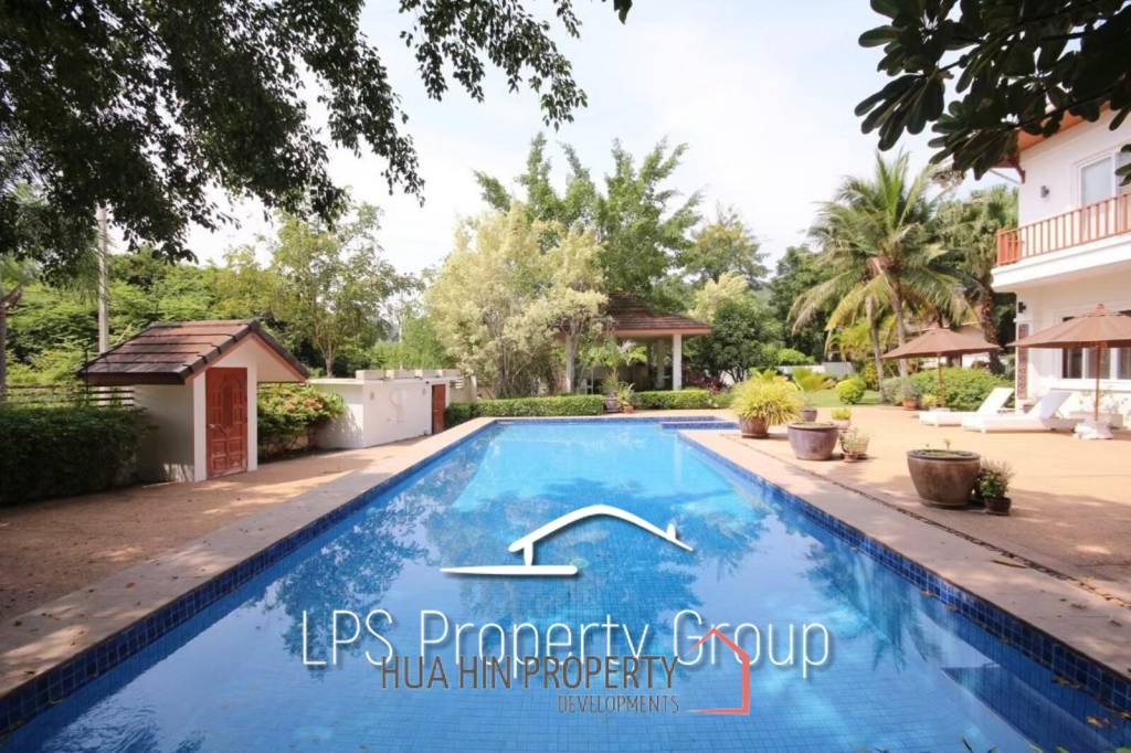 Wonderful 2 Storey 5 Bedroom Pool Villa