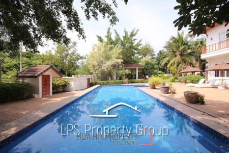 Wonderful 2 Storey 5 Bedroom Pool Villa