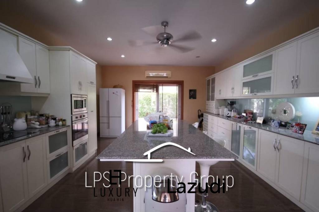 Wonderful 2 Storey 5 Bedroom Pool Villa