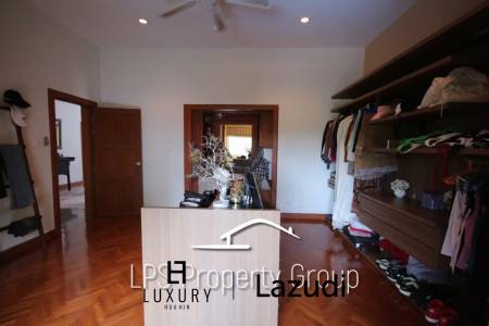 Wonderful 2 Storey 5 Bedroom Pool Villa