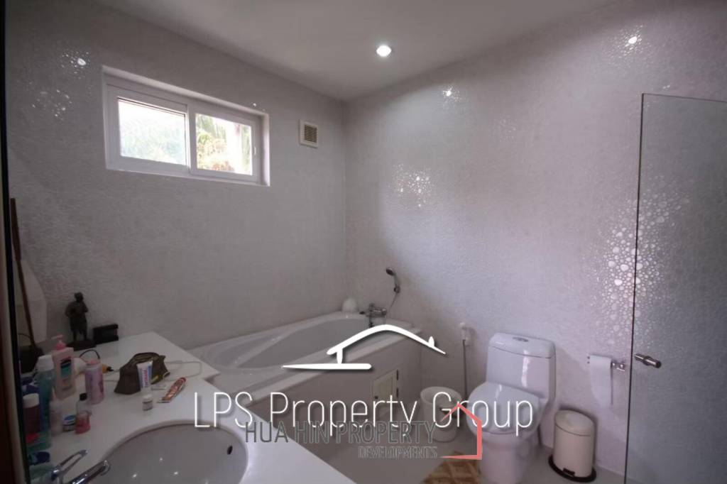 Wonderful 2 Storey 5 Bedroom Pool Villa