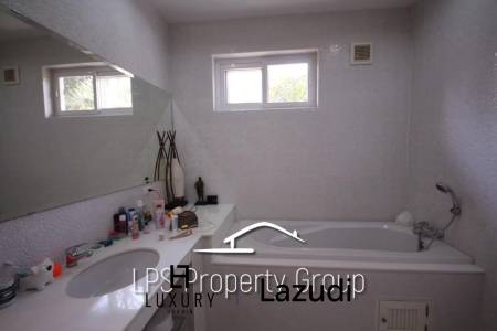 Wonderful 2 Storey 5 Bedroom Pool Villa