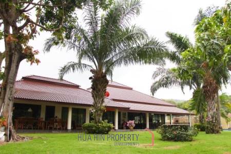 Palm Hills Golf Course : Luxury 4 Bedroom Pool Villa With Maids Quarters