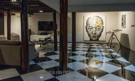Modern/Traditional 4 Bedroom Pool Villa