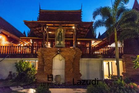 Traditionelle, moderne 4 Schlafzimmer Pool Villa