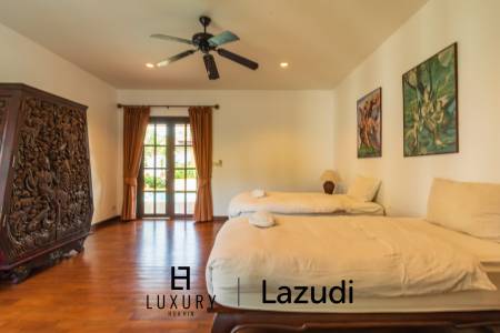 Luxury 5 Bedroom Bali Style Villa - Close to town