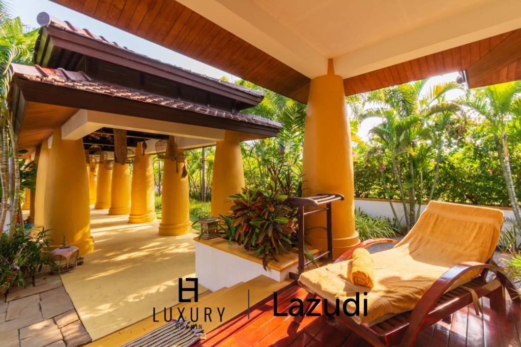 Luxury 5 Bedroom Bali Style Villa - Close to town