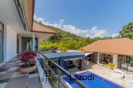 5 Schlafzimmer Pool Villa mit fantastischer Aussicht