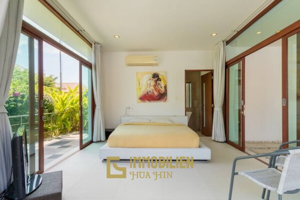 5 Schlafzimmer Pool Villa mit fantastischer Aussicht