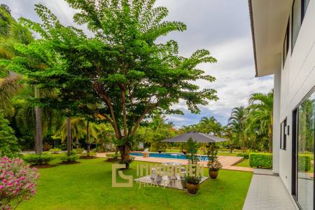 Pool Villa mit Bergblick und 5 Schlafzimmern