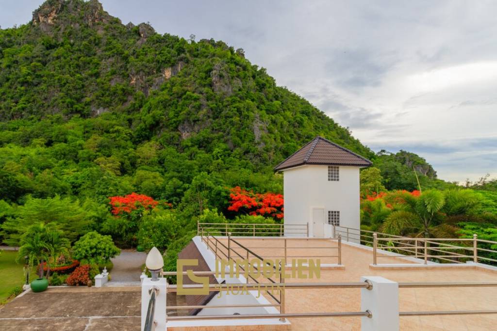 Pool Villa mit Bergblick und 5 Schlafzimmern