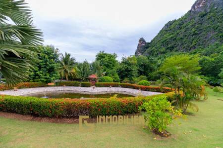 Pool Villa mit Bergblick und 5 Schlafzimmern