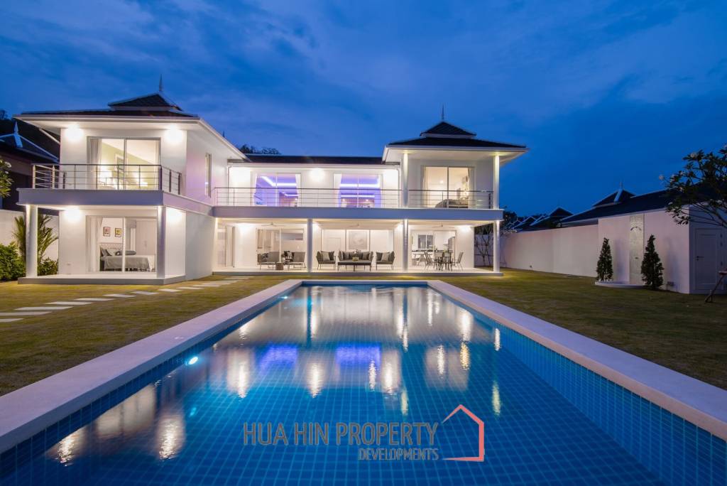 Luxury 2 Storey Modern Pool Villa