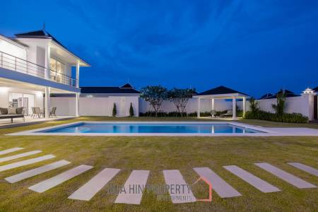 Luxury 2 Storey Modern Pool Villa