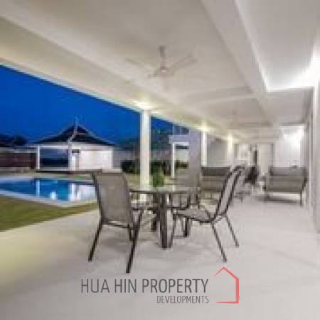 Luxury 2 Storey Modern Pool Villa