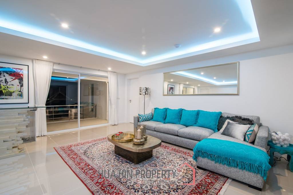 Luxury 2 Storey Modern Pool Villa