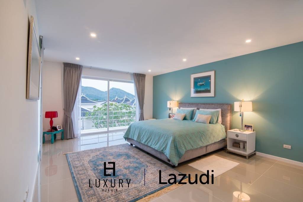 Luxury 2 Storey Modern Pool Villa