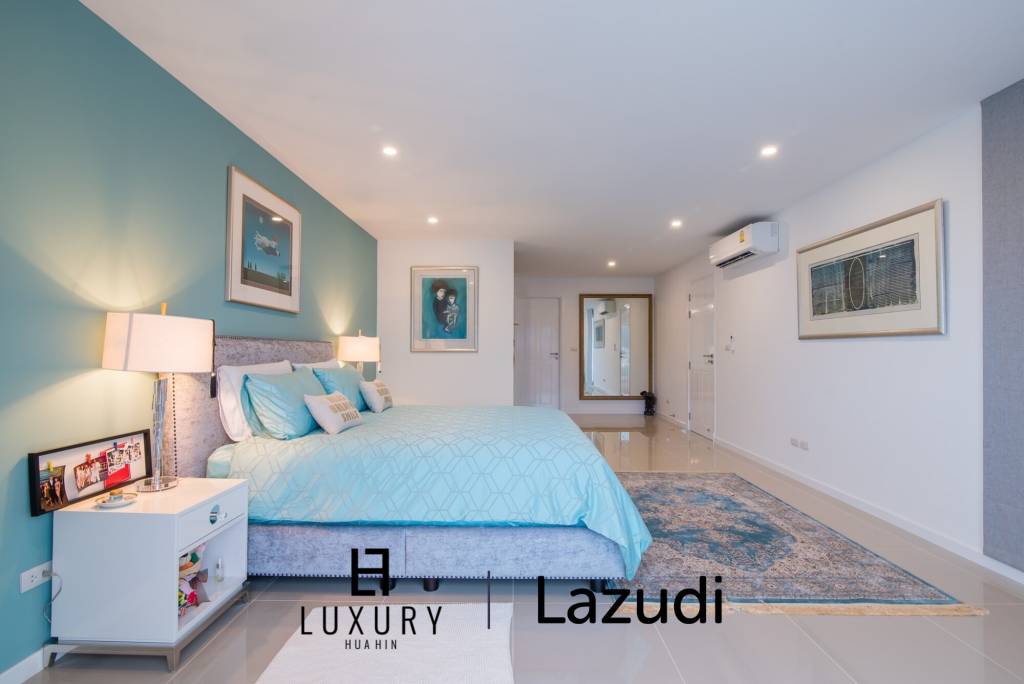 Luxury 2 Storey Modern Pool Villa