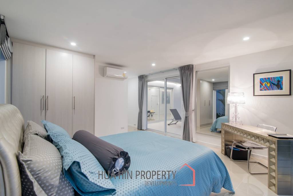 Luxury 2 Storey Modern Pool Villa
