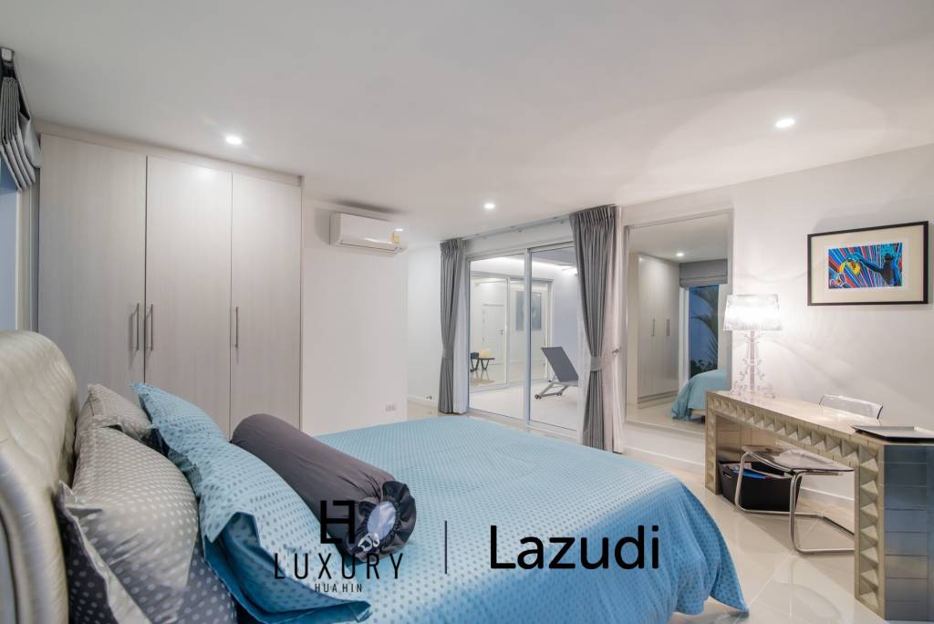 Luxury 2 Storey Modern Pool Villa