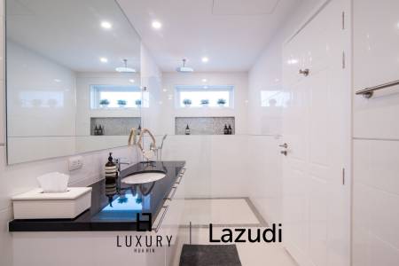 Luxury 2 Storey Modern Pool Villa