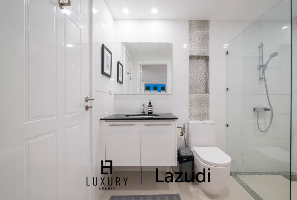 Luxury 2 Storey Modern Pool Villa