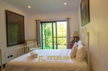 5 Schlafzimmer Pool Villa mit Solar auf 3200 qm Land