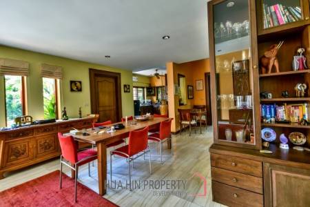 3 Bedrooms Bali Pool Villa with Guest House and Maids Quarters