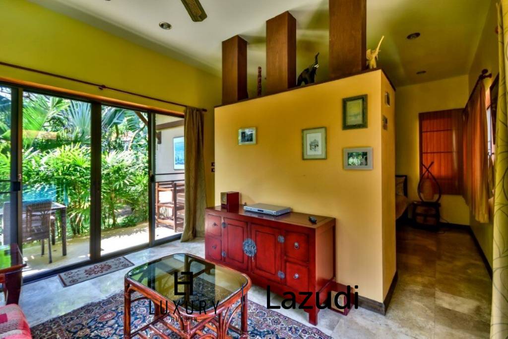 3 Schlafzimmer Bali Pool Villa mit Gästehaus und Dienstmädchenquartier