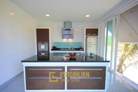 4 Bedroom Beach Pool Villa In Cha Am