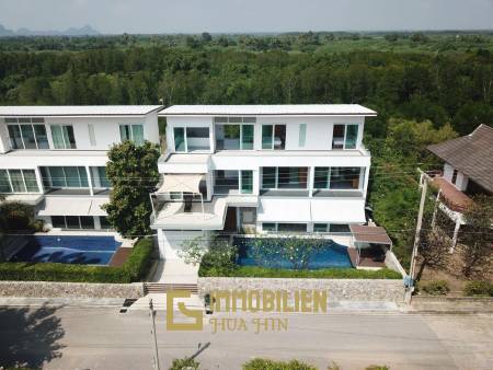 4 Bedroom Beach Pool Villa In Cha Am