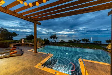 Wonderful 4 Bedroom Beachfront Pool Villa