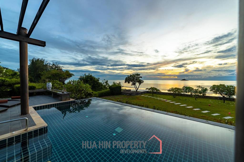 Wonderful 4 Bedroom Beachfront Pool Villa