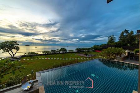Wonderful 4 Bedroom Beachfront Pool Villa
