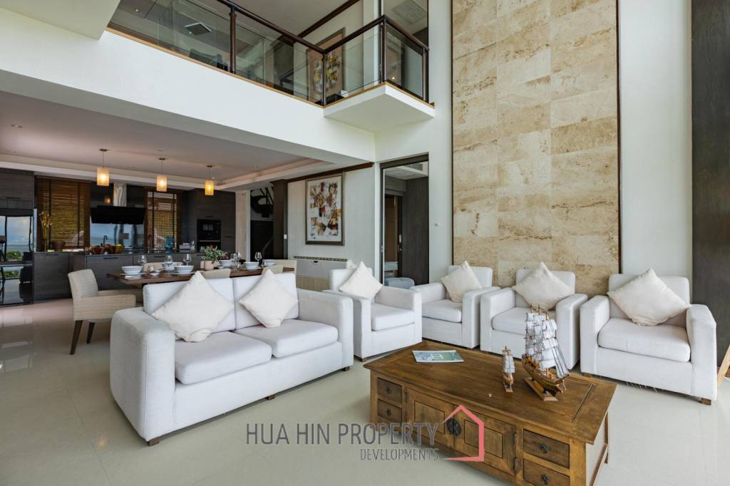 Wonderful 4 Bedroom Beachfront Pool Villa
