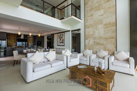 Wonderful 4 Bedroom Beachfront Pool Villa