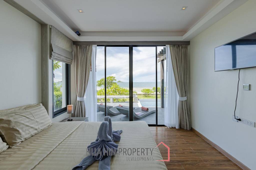 Wonderful 4 Bedroom Beachfront Pool Villa