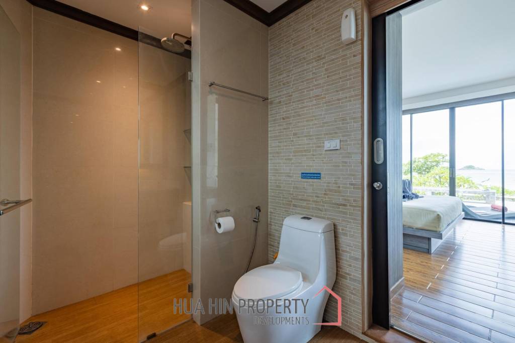 Wonderful 4 Bedroom Beachfront Pool Villa