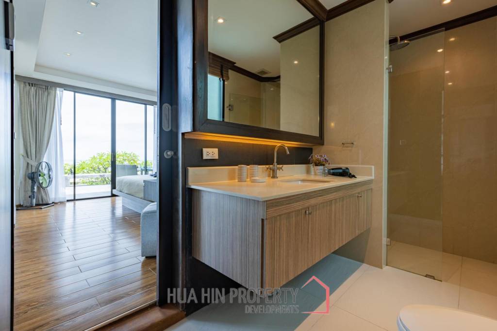 Wonderful 4 Bedroom Beachfront Pool Villa