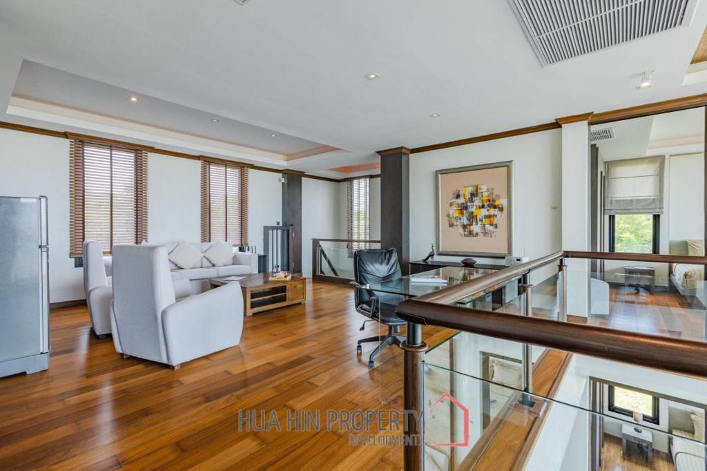 Wonderful 4 Bedroom Beachfront Pool Villa