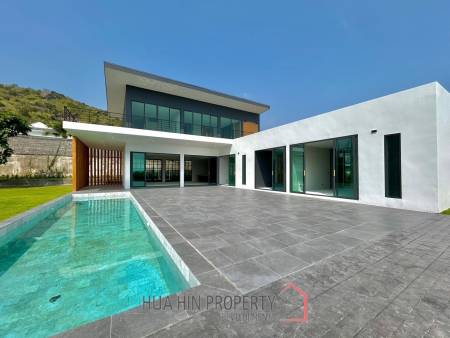 Phu Montra K-Haad : Luxury, Modern and Stylish 5 Bedroom Villa