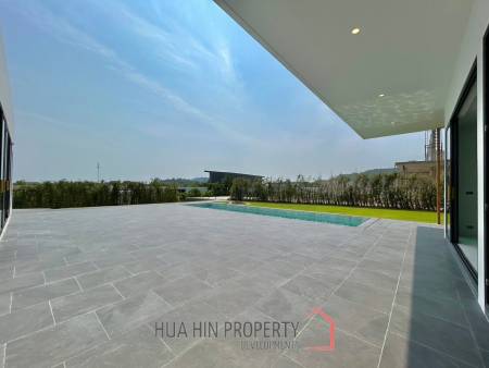 Phu Montra K-Haad : Luxury, Modern and Stylish 5 Bedroom Villa