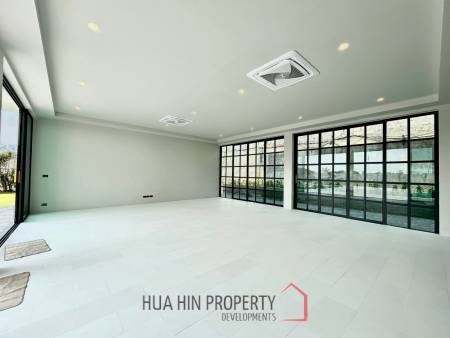 Phu Montra K-Haad : Luxury, Modern and Stylish 5 Bedroom Villa