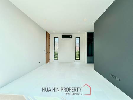 Phu Montra K-Haad : Luxury, Modern and Stylish 5 Bedroom Villa