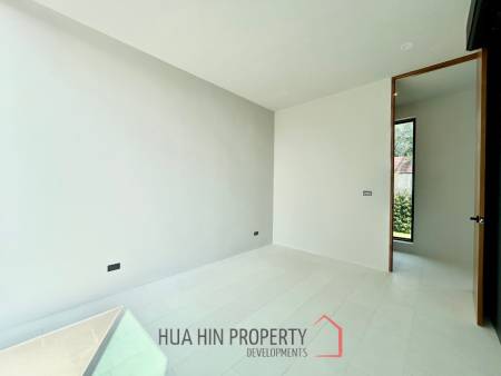 Phu Montra K-Haad : Luxury, Modern and Stylish 5 Bedroom Villa