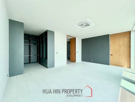Phu Montra K-Haad : Luxury, Modern and Stylish 5 Bedroom Villa
