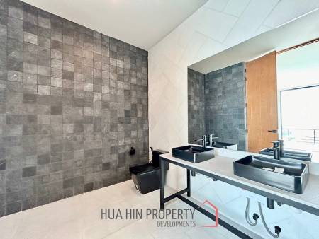 Phu Montra K-Haad : Luxury, Modern and Stylish 5 Bedroom Villa